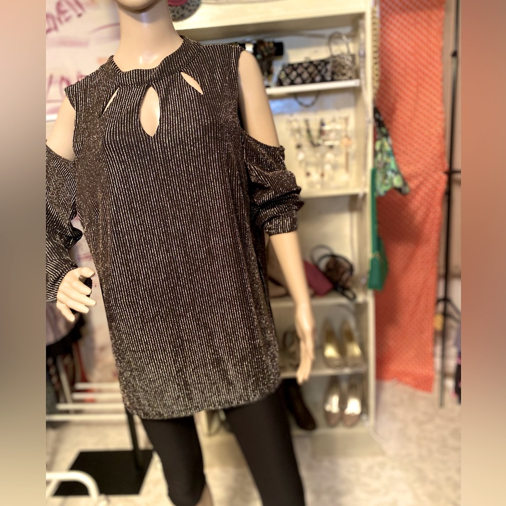 10088 Gold Color shimmering tunic size XXL